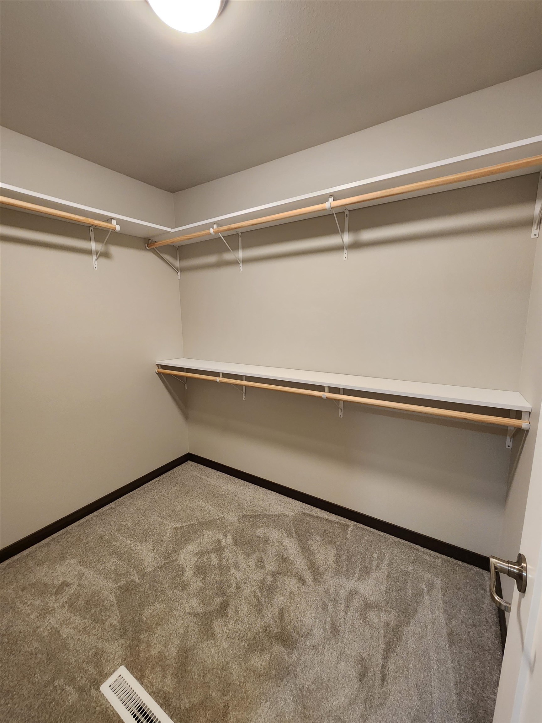 3215 Jessup Lane Property Photo 8