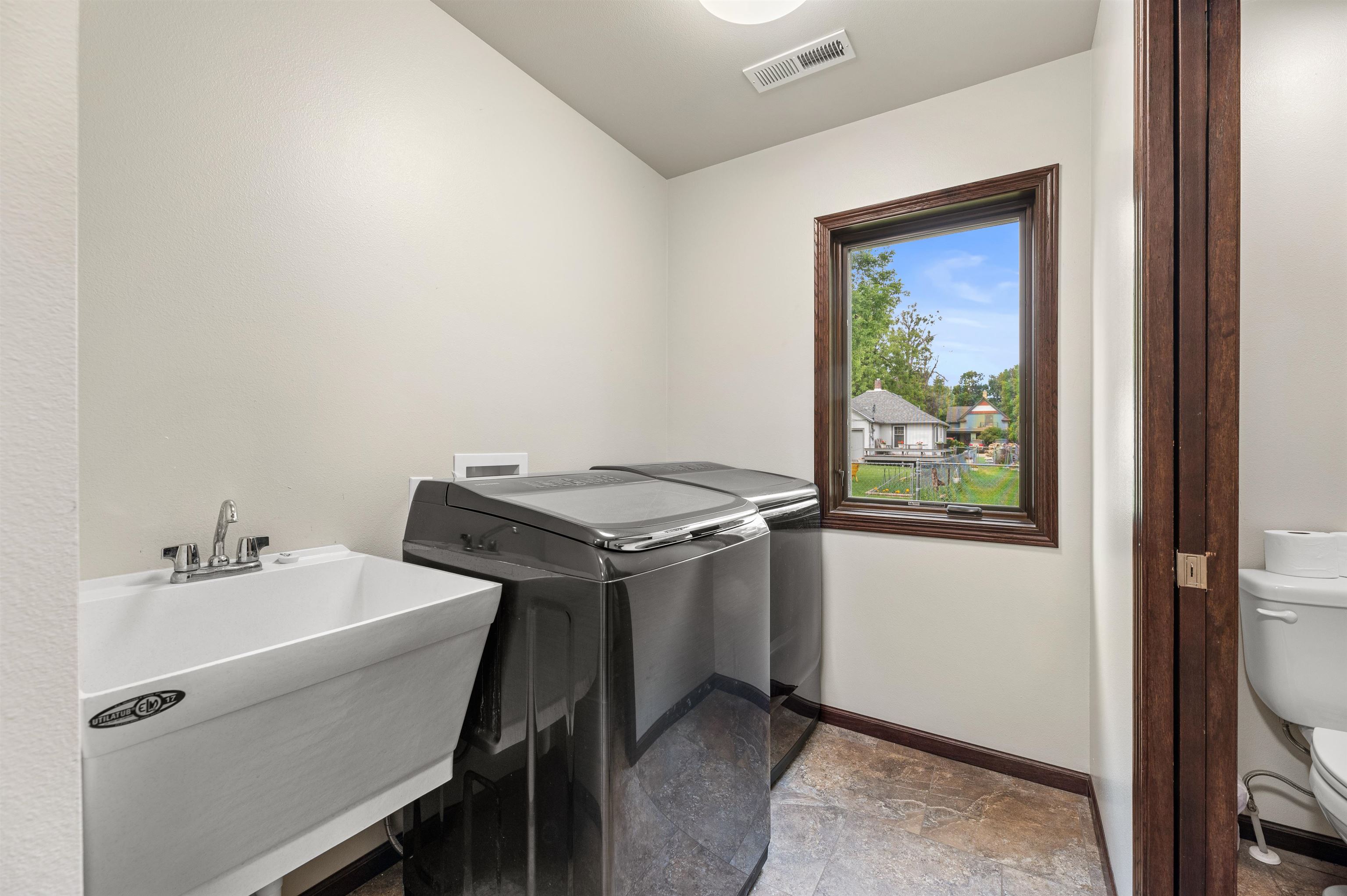316 Peoria Street Property Photo 16