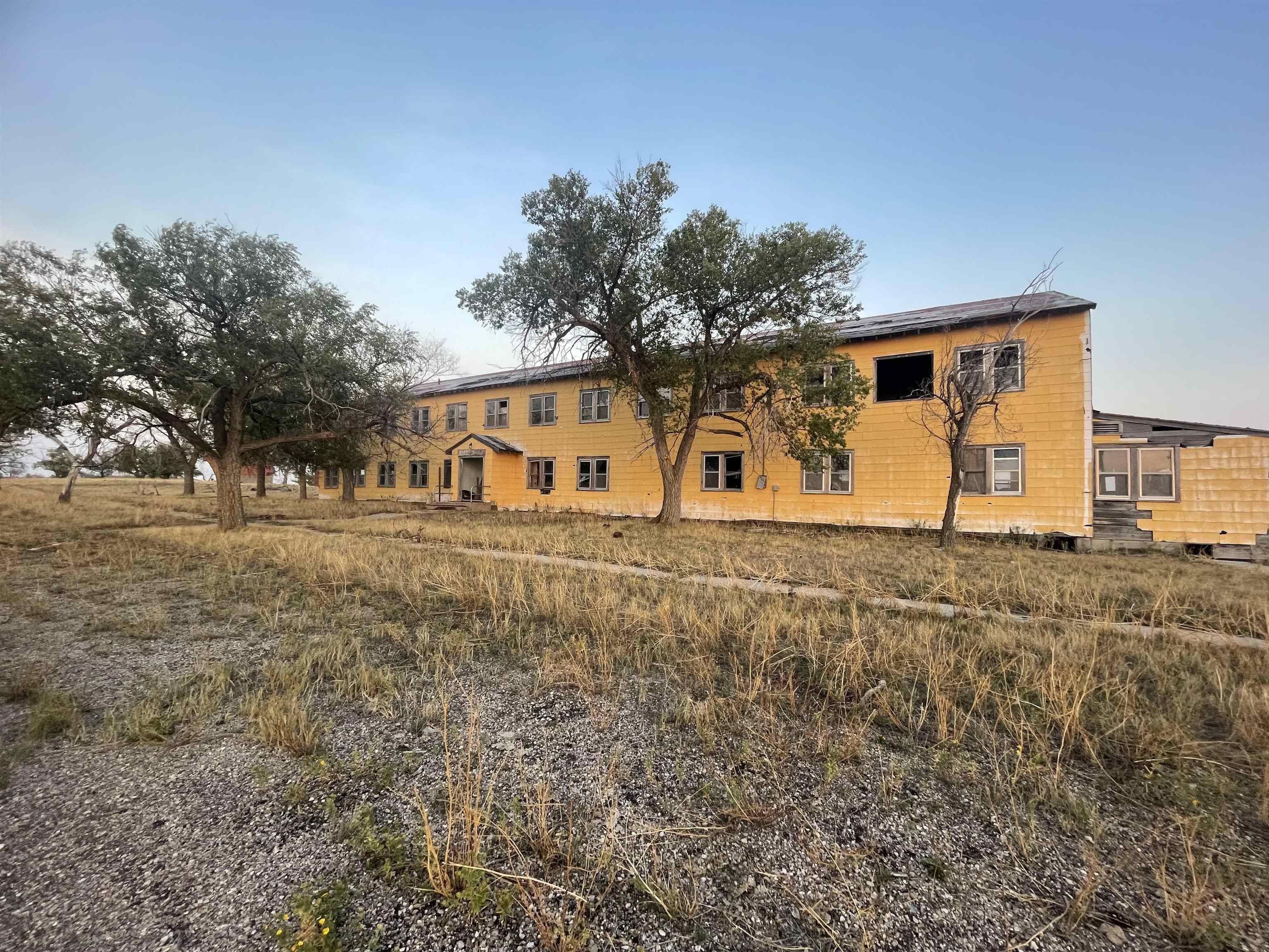 10933 Harney Rd Property Photo 10