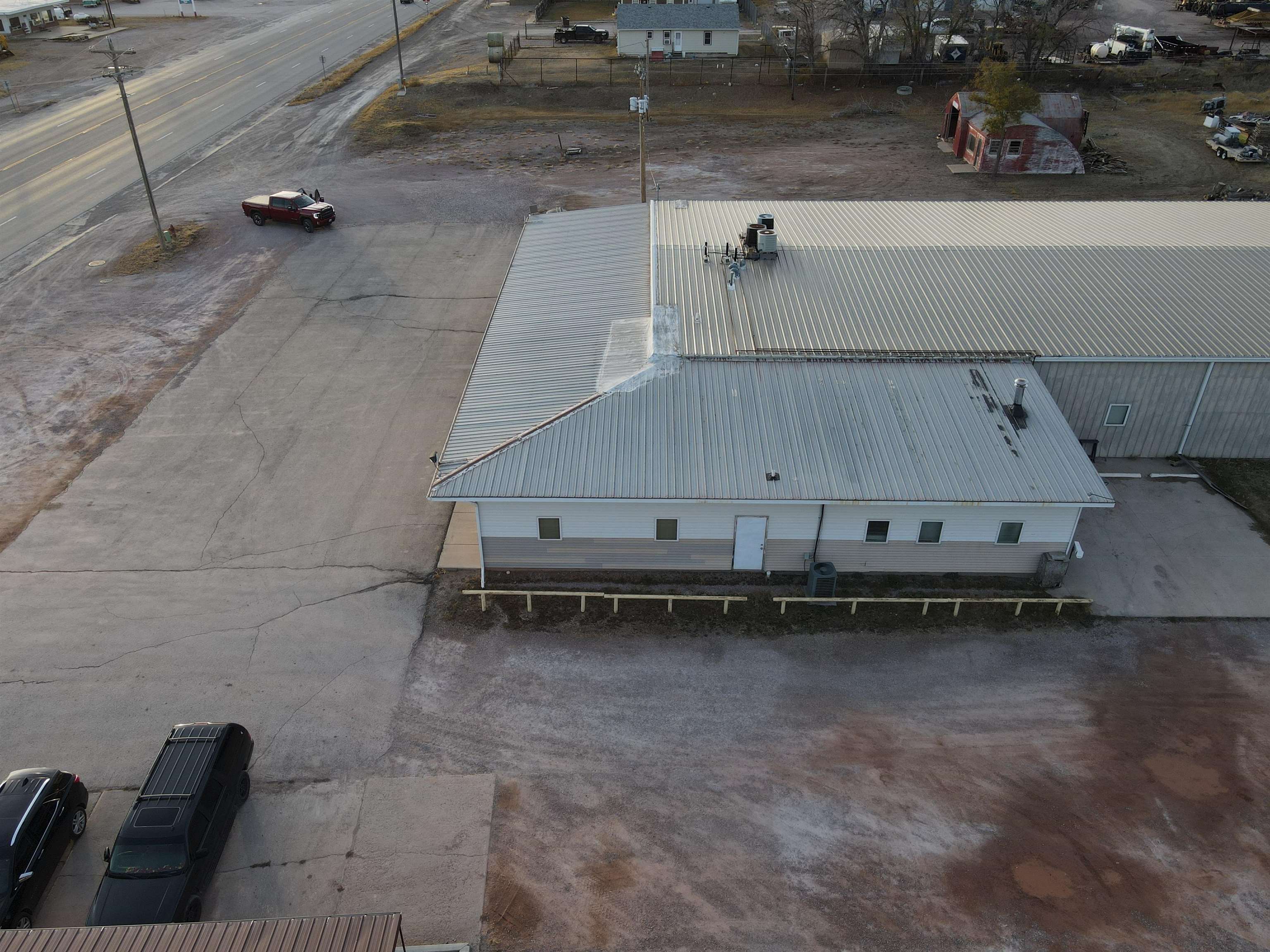 2013 W Main Street Property Photo 7
