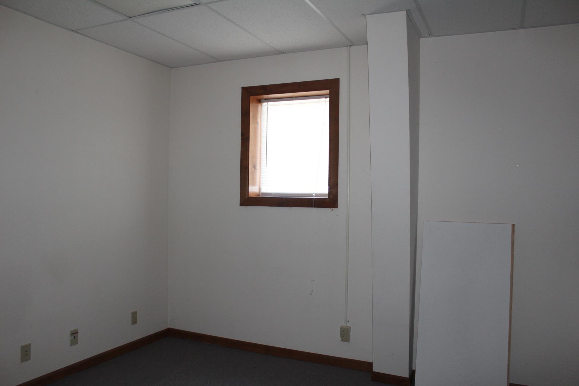 2013 W Main Street Property Photo 12