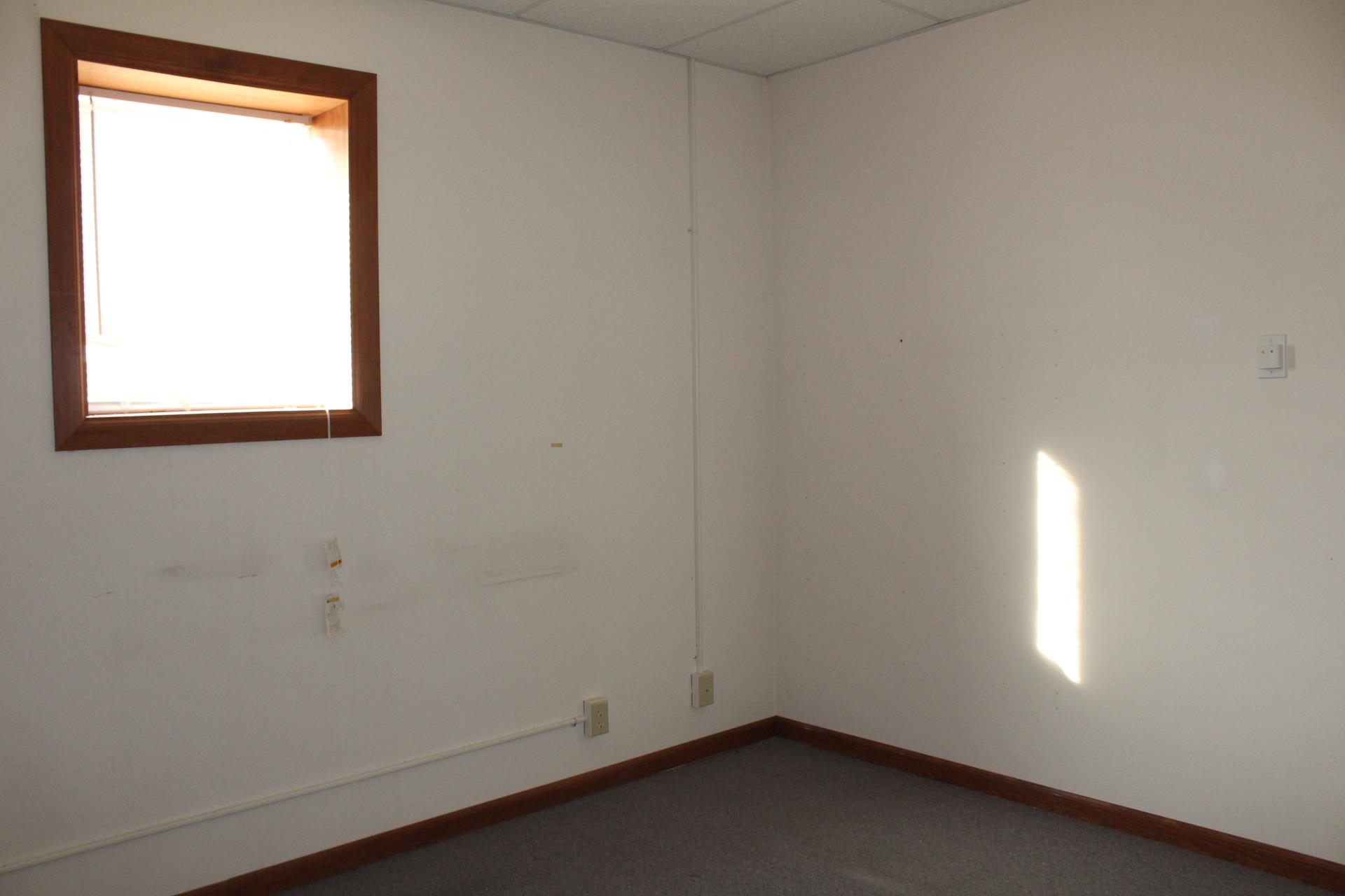 2013 W Main Street Property Photo 17