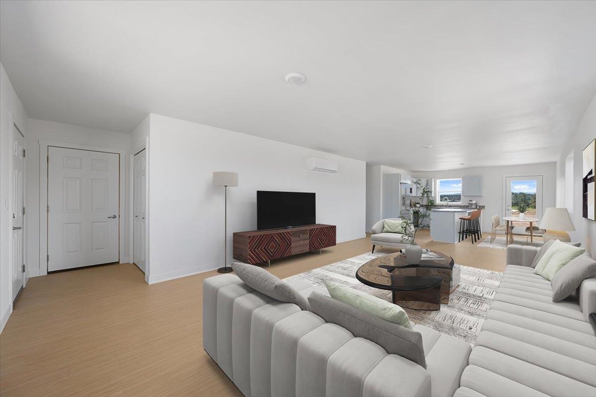 10885 Eagle Court Property Photo 4
