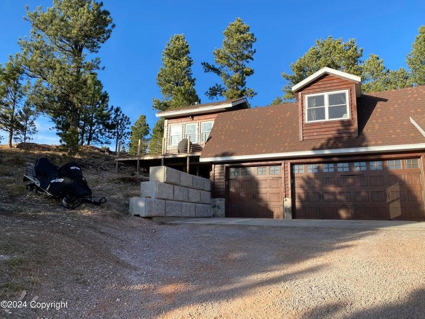 183 Crooked Pine Trl Property Photo 3