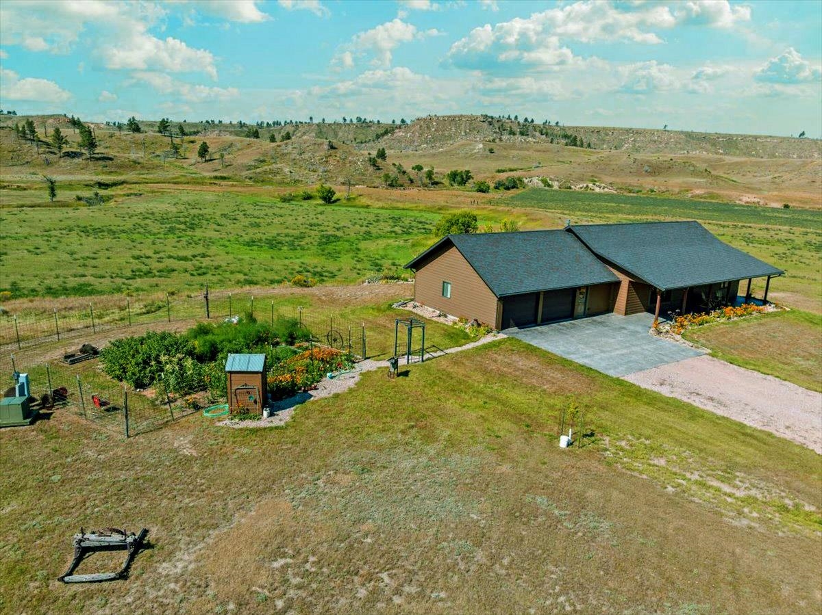 445 Inyan Kara Creek Road Property Photo 5