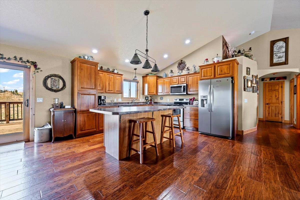445 Inyan Kara Creek Road Property Photo 11