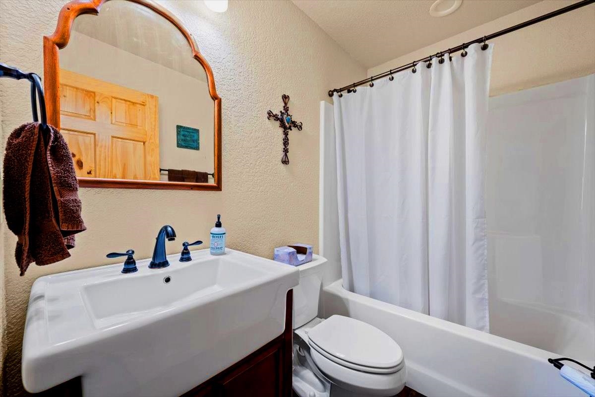 445 Inyan Kara Creek Road Property Photo 20