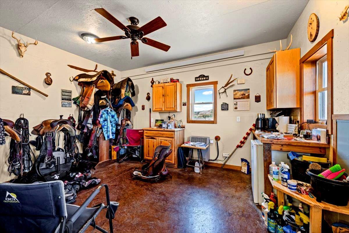 445 Inyan Kara Creek Road Property Photo 30