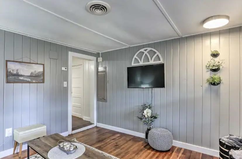 632 Prospect Avenue Property Photo 4