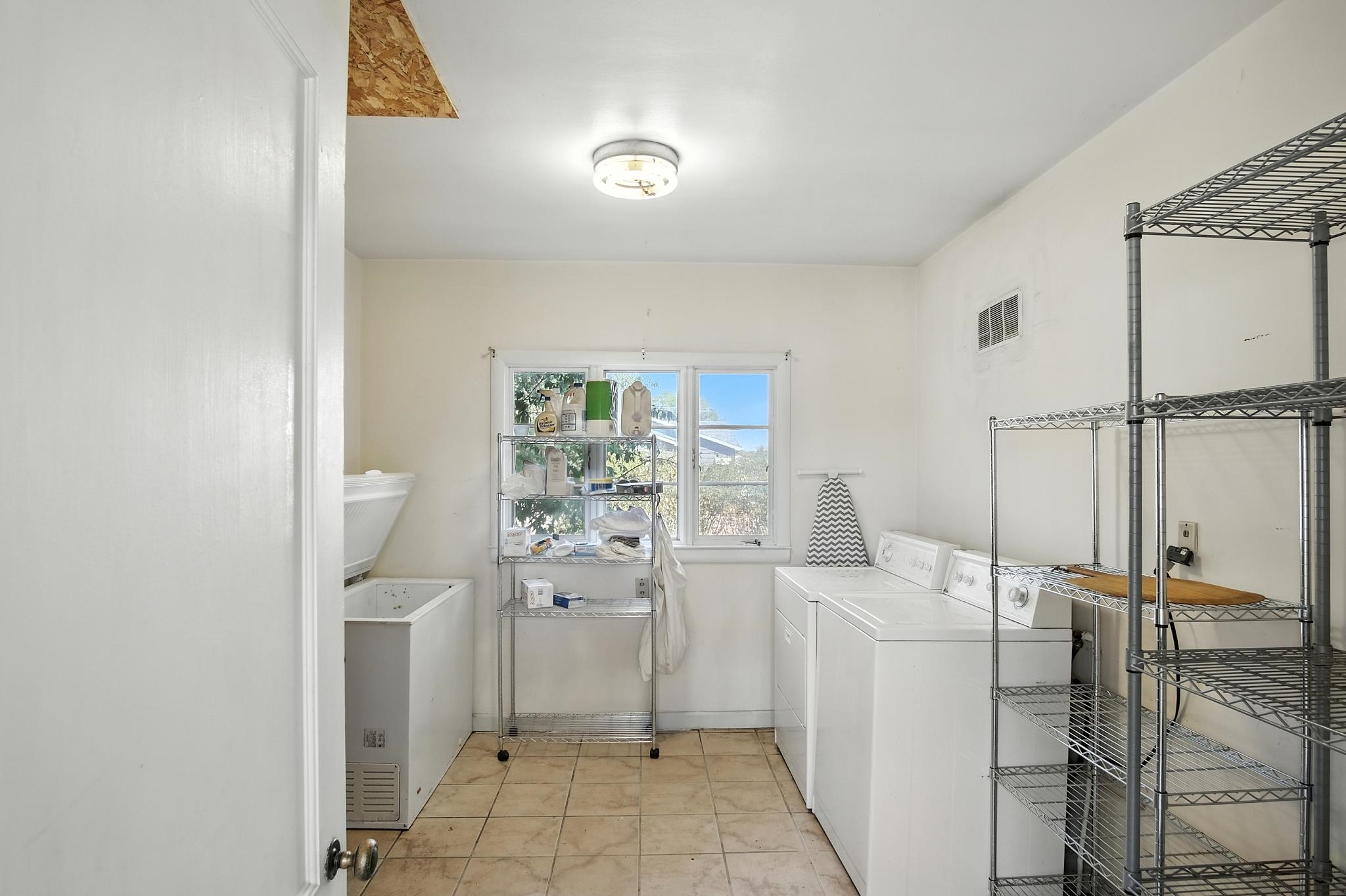 346 N 17th Street Property Photo 9