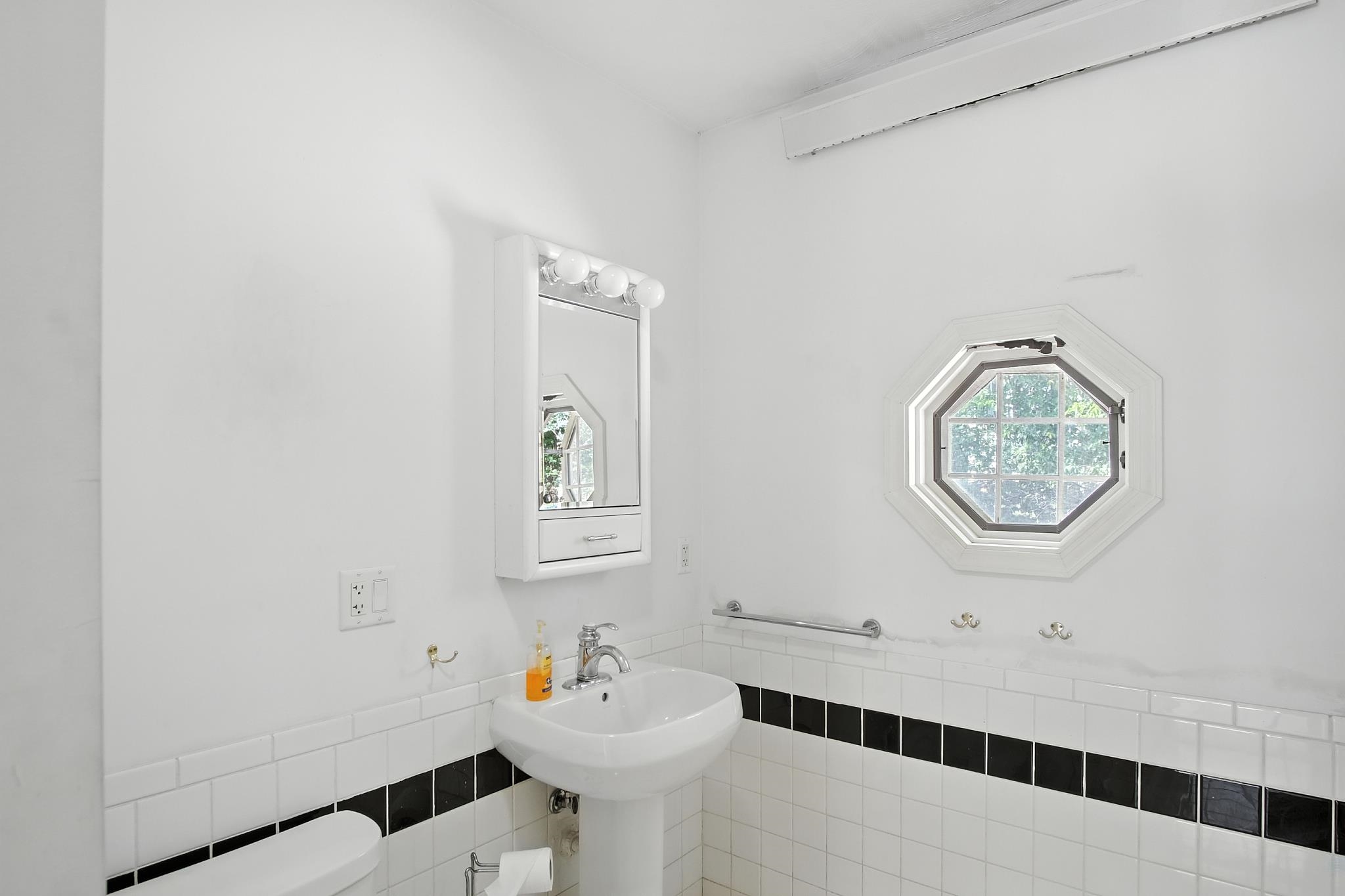 346 N 17th Street Property Photo 17