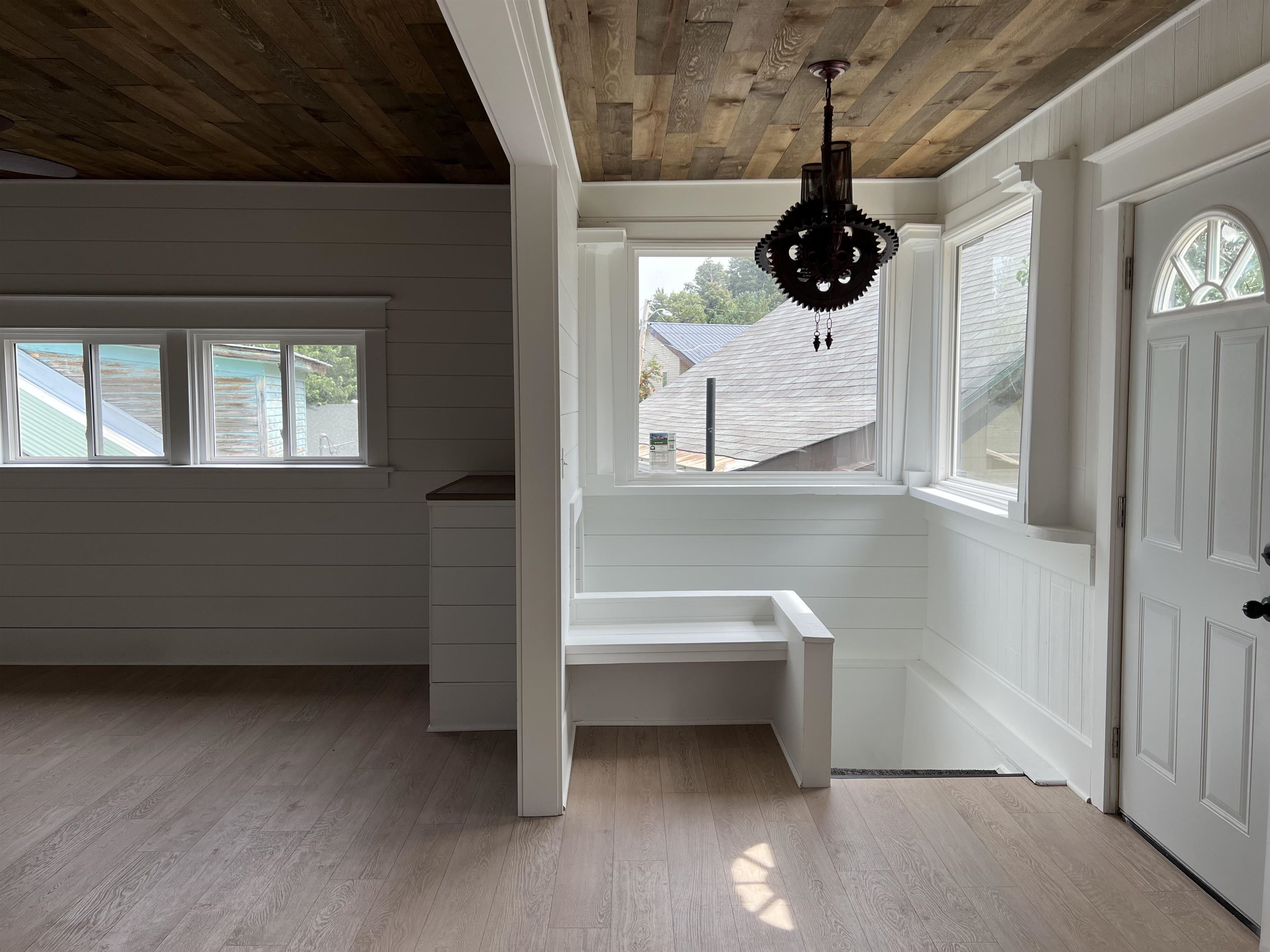 106 Columbus Street Property Photo 4