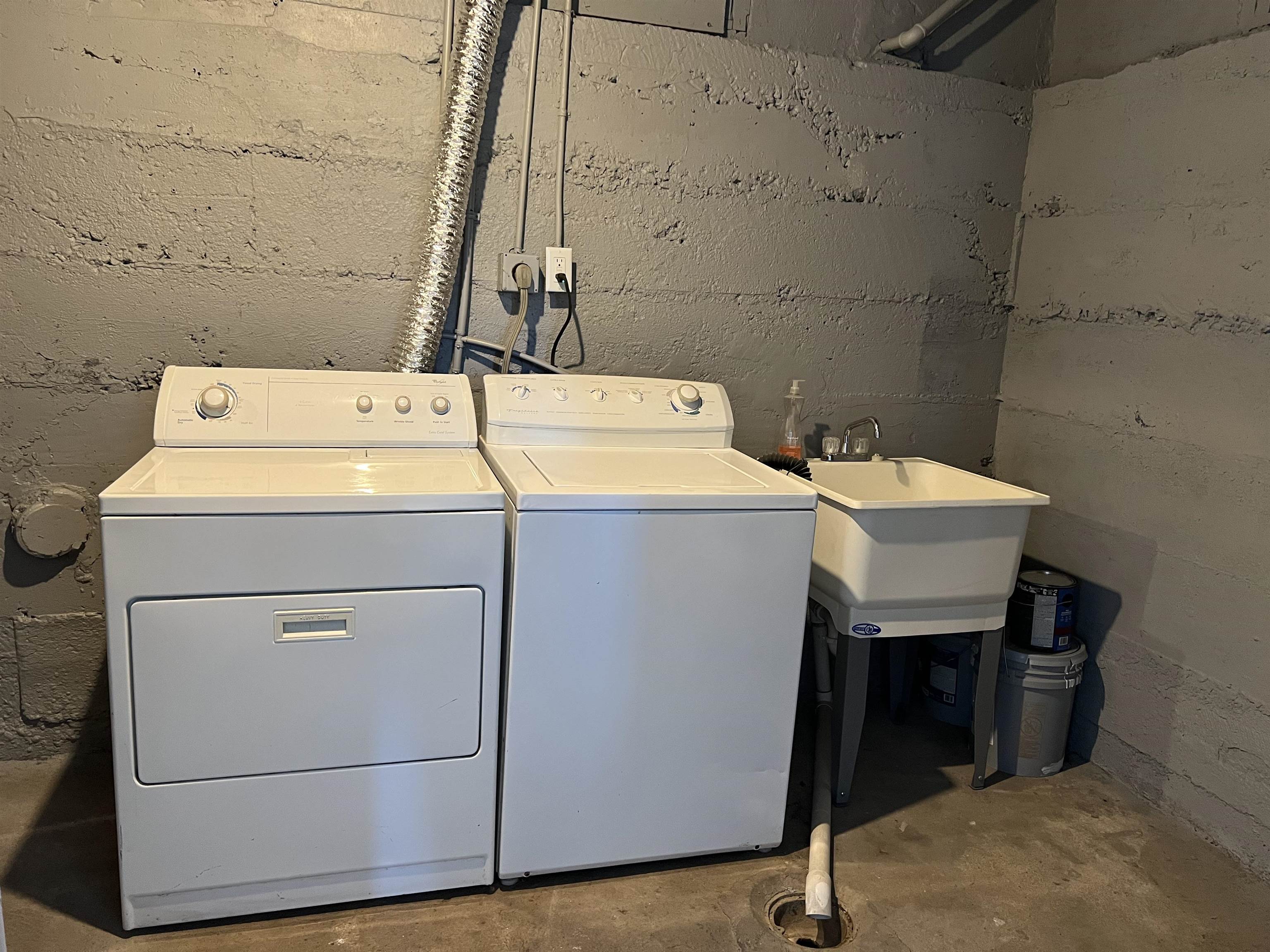 106 Columbus Street Property Photo 15