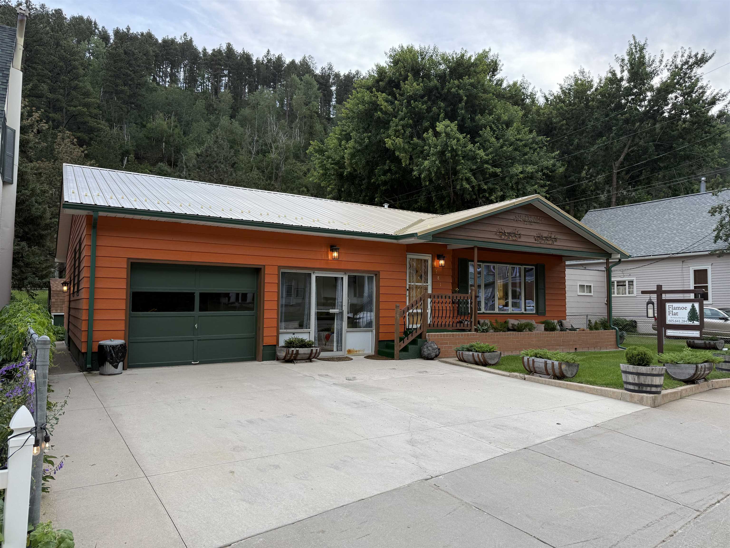 781 Main Street Property Photo 1