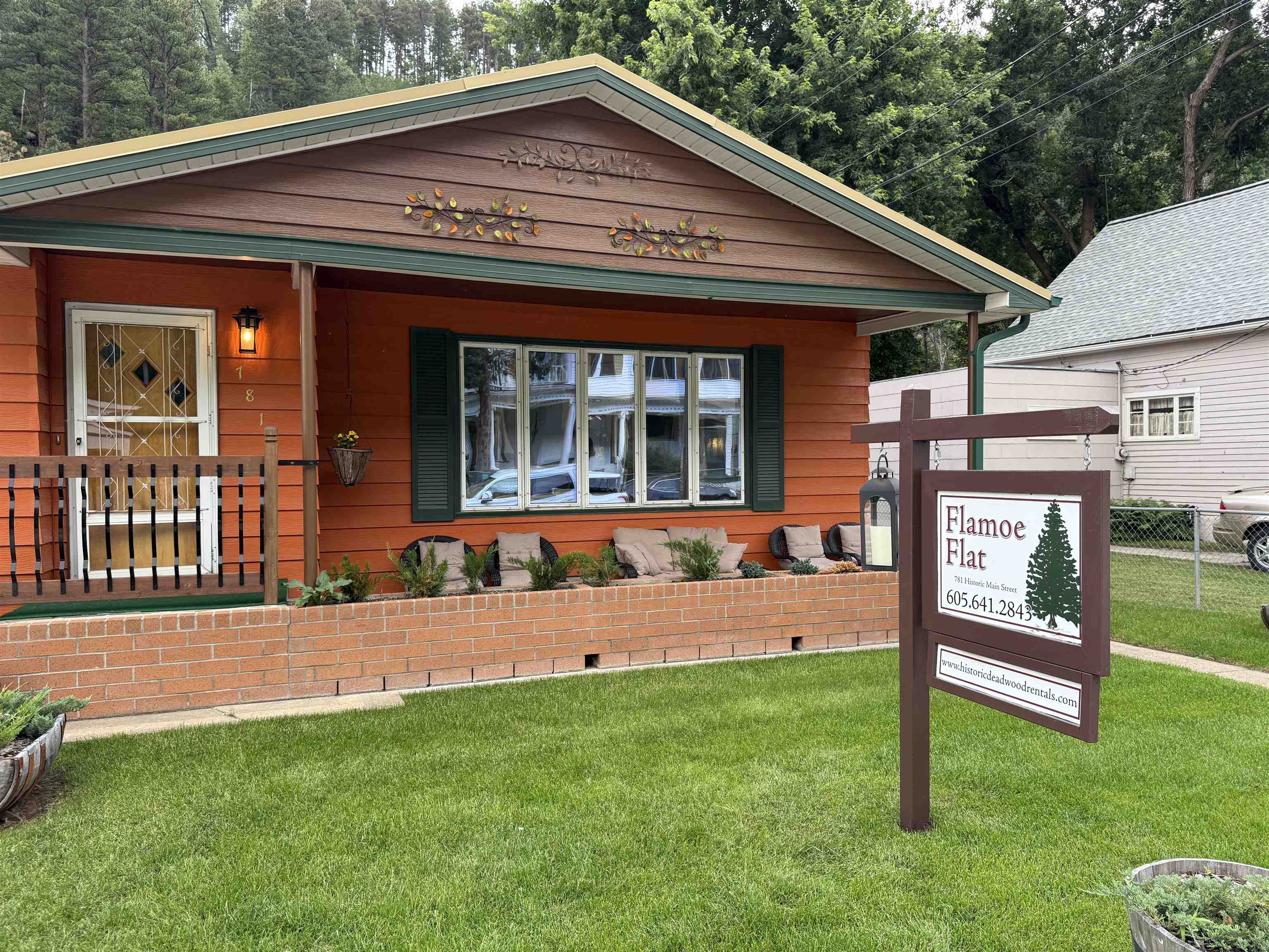 781 Main Street Property Photo 2