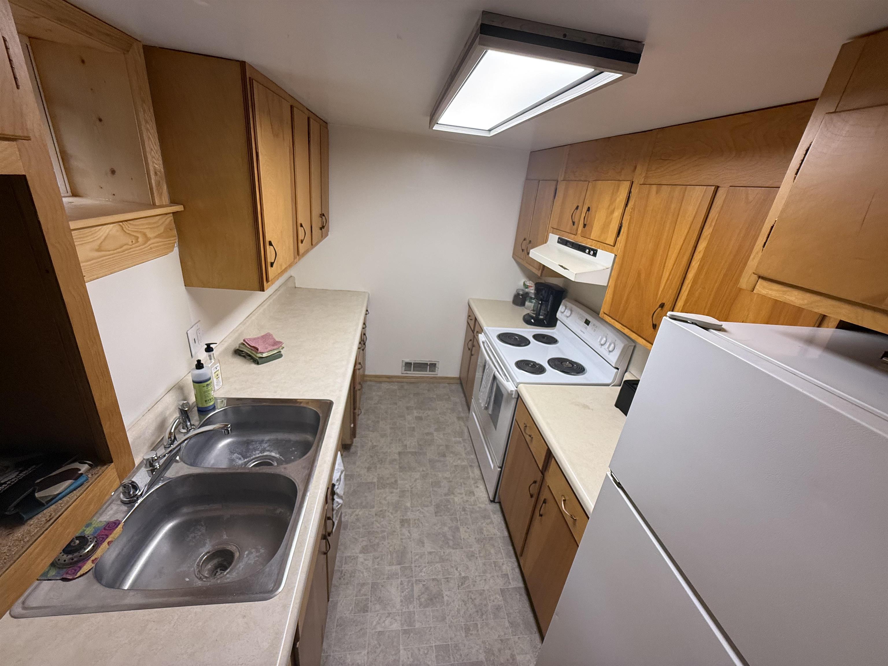 781 Main Street Property Photo 4