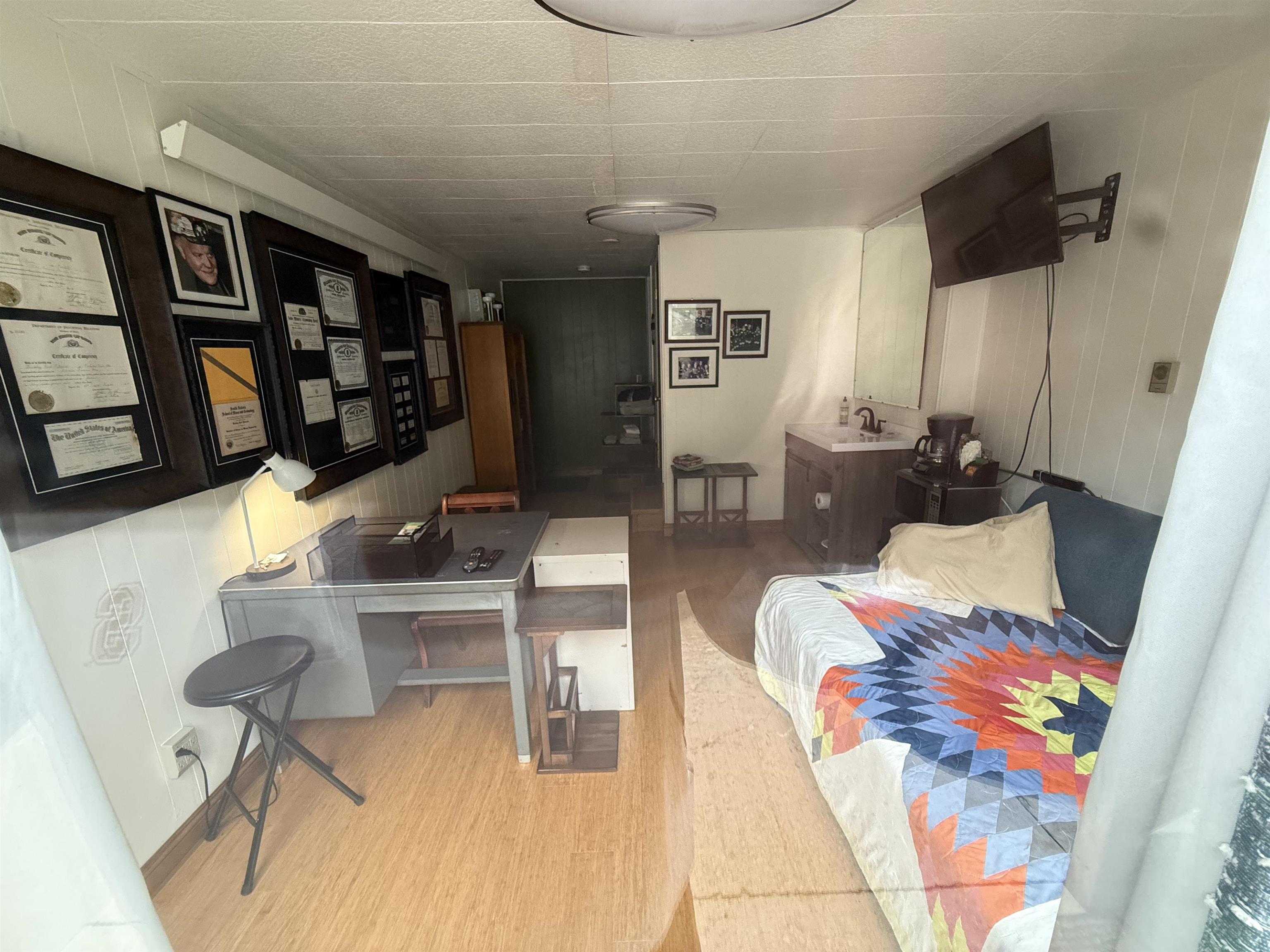 781 Main Street Property Photo 7