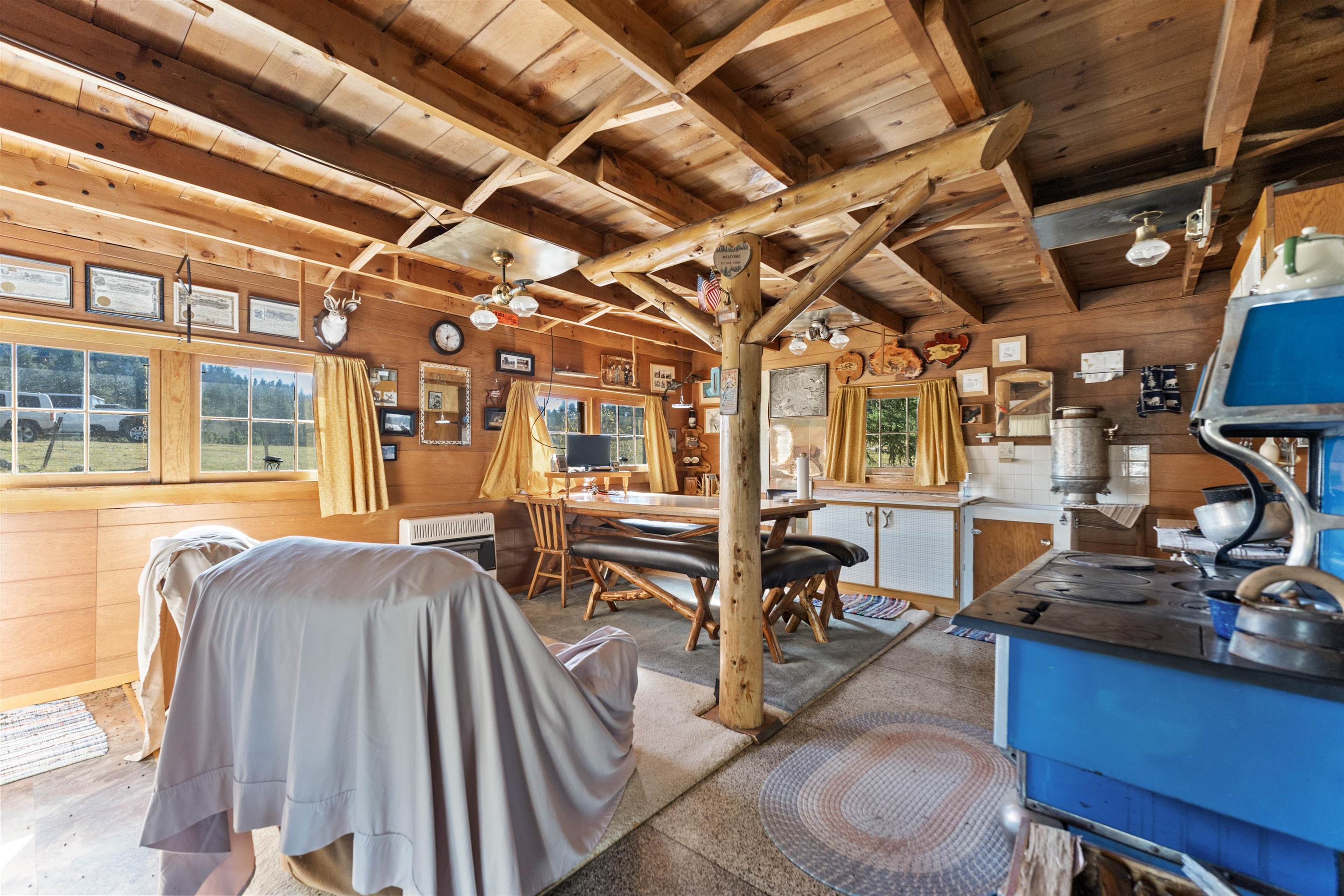 10166 Lap Circle Rd. Property Photo 12