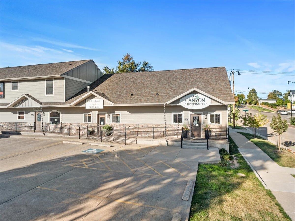 747 Ames Avenue Property Photo 1