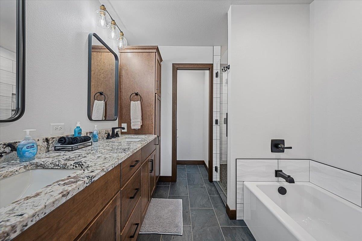 7758 Brooks Loop Property Photo 18