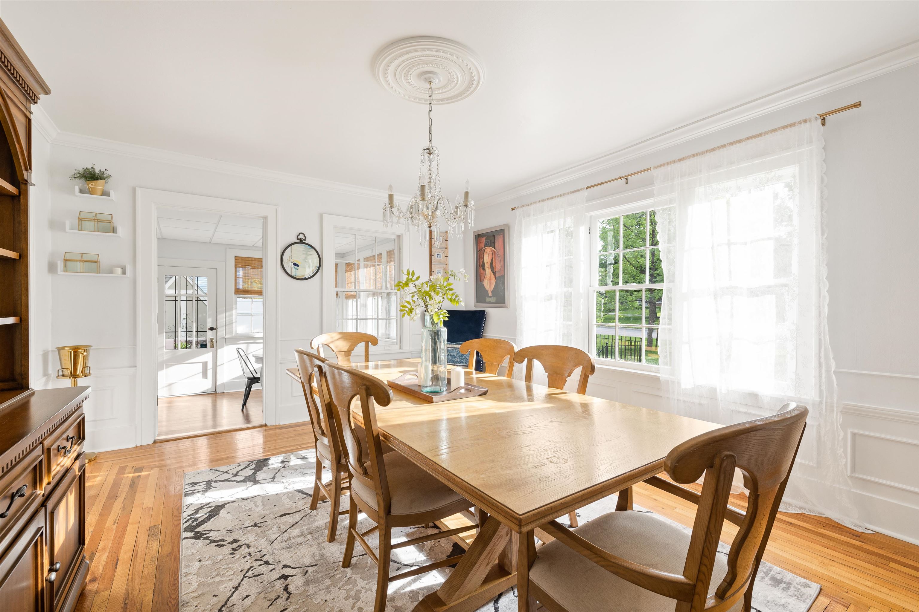 1000 West Boulevard Property Photo 15