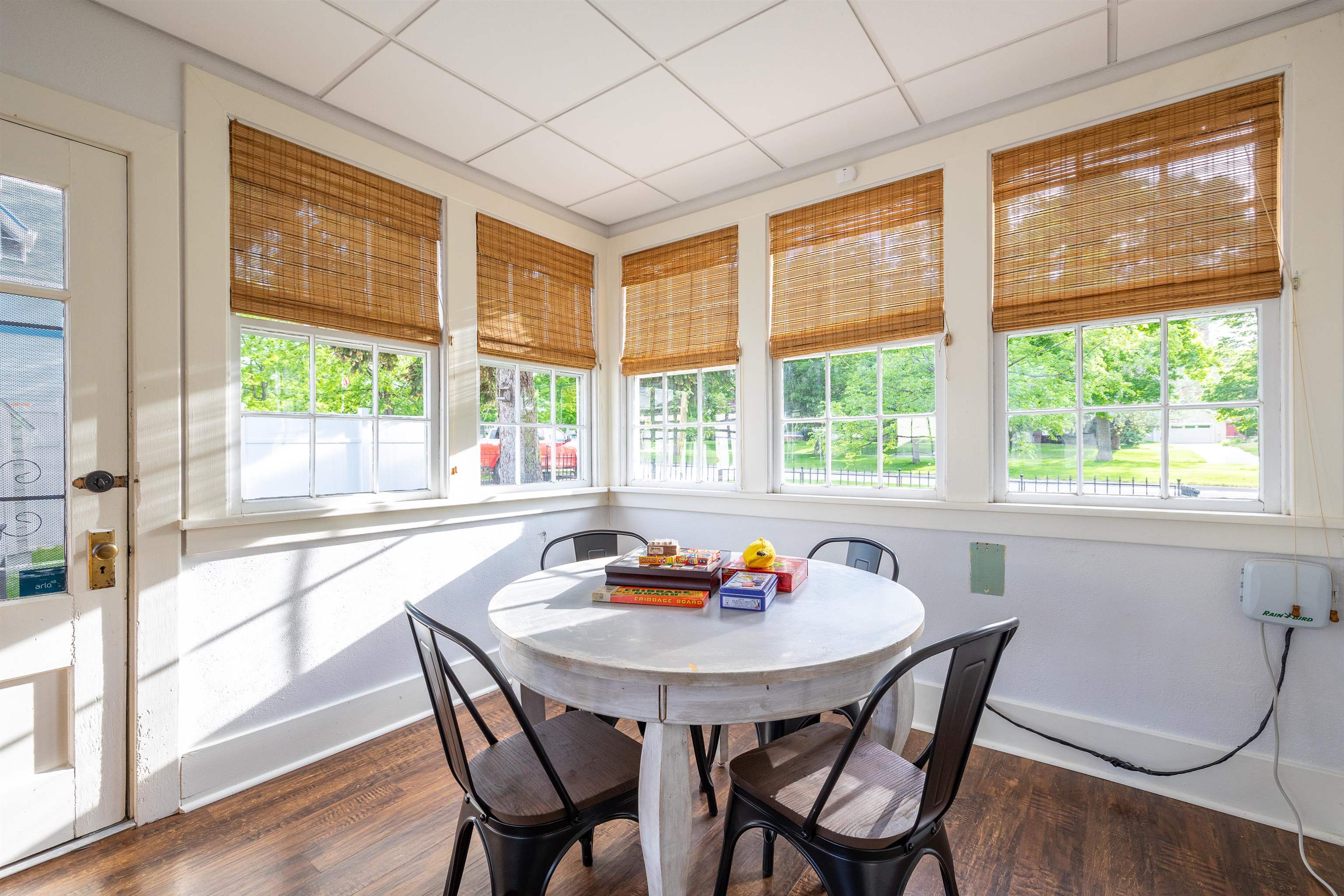 1000 West Boulevard Property Photo 18