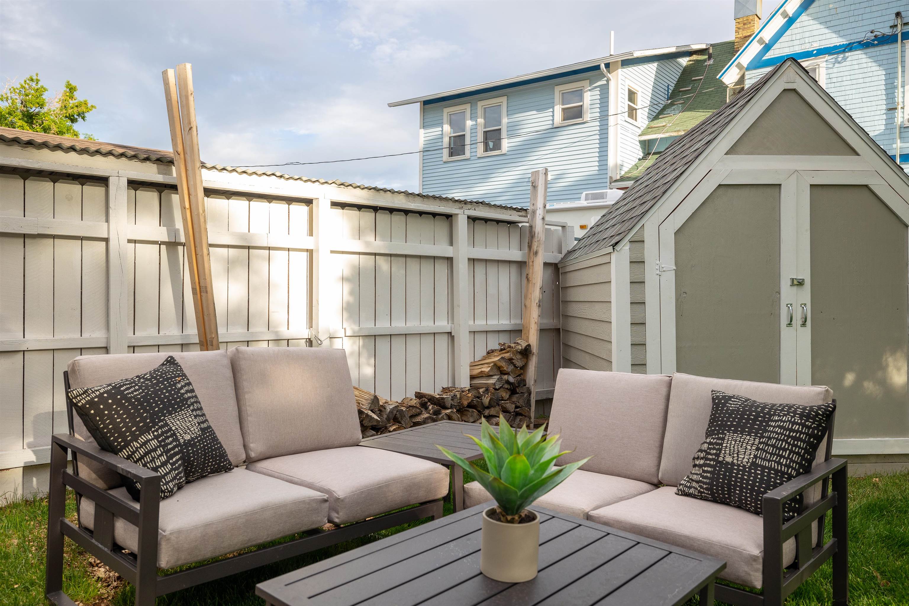 1000 West Boulevard Property Photo 40