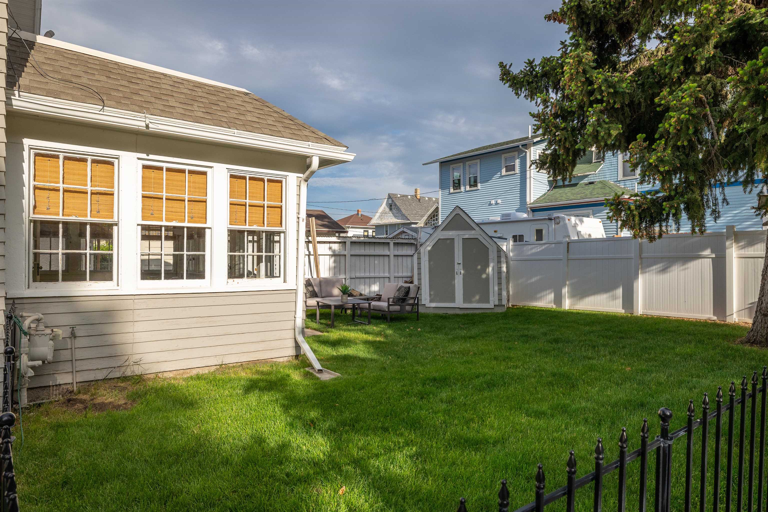 1000 West Boulevard Property Photo 41