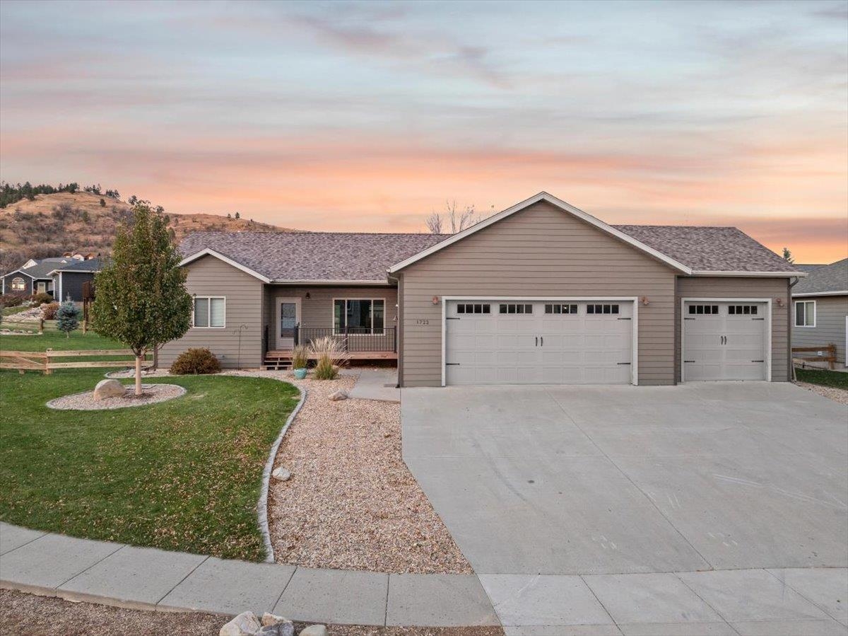 1722 Iron Horse Loop Property Photo 1