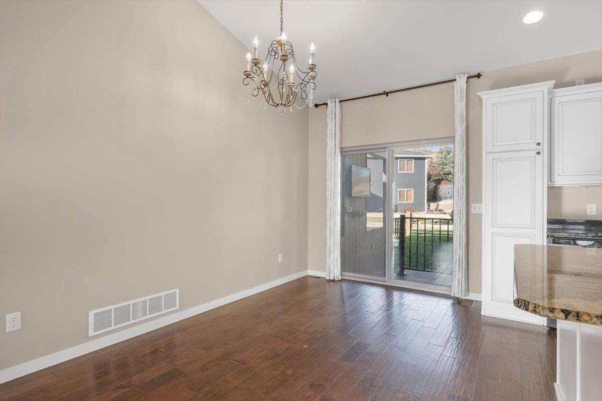 1722 Iron Horse Loop Property Photo 8