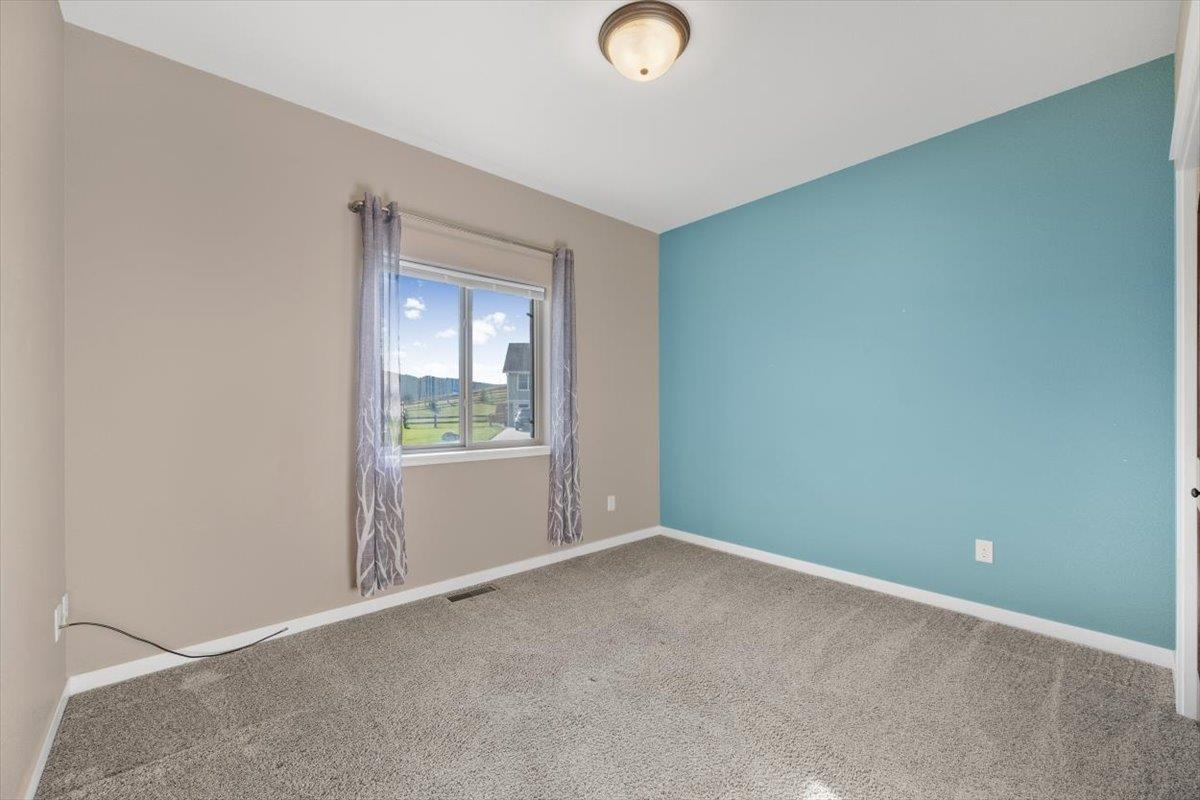 1722 Iron Horse Loop Property Photo 9