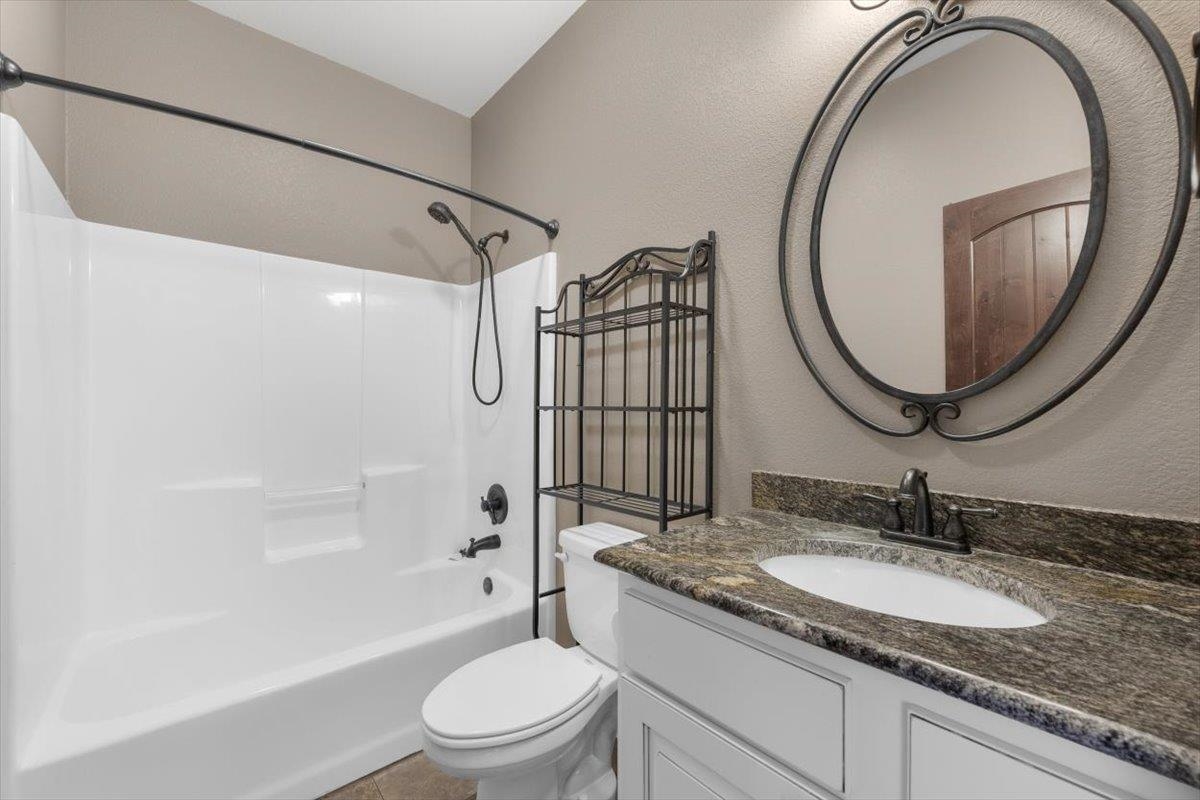 1722 Iron Horse Loop Property Photo 10