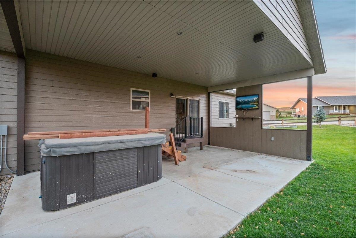 1722 Iron Horse Loop Property Photo 24