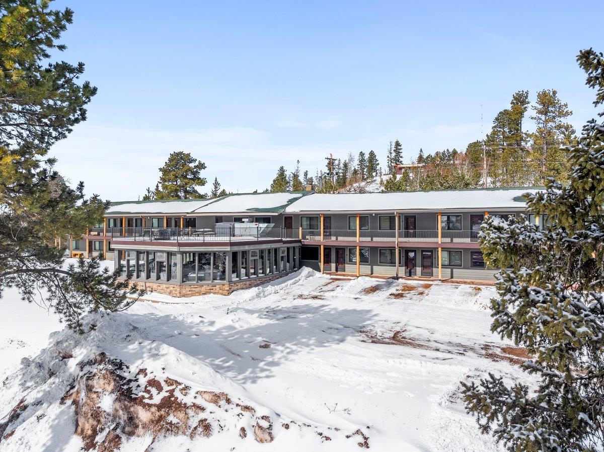 21117 Stewart Slope Road Property Photo 1