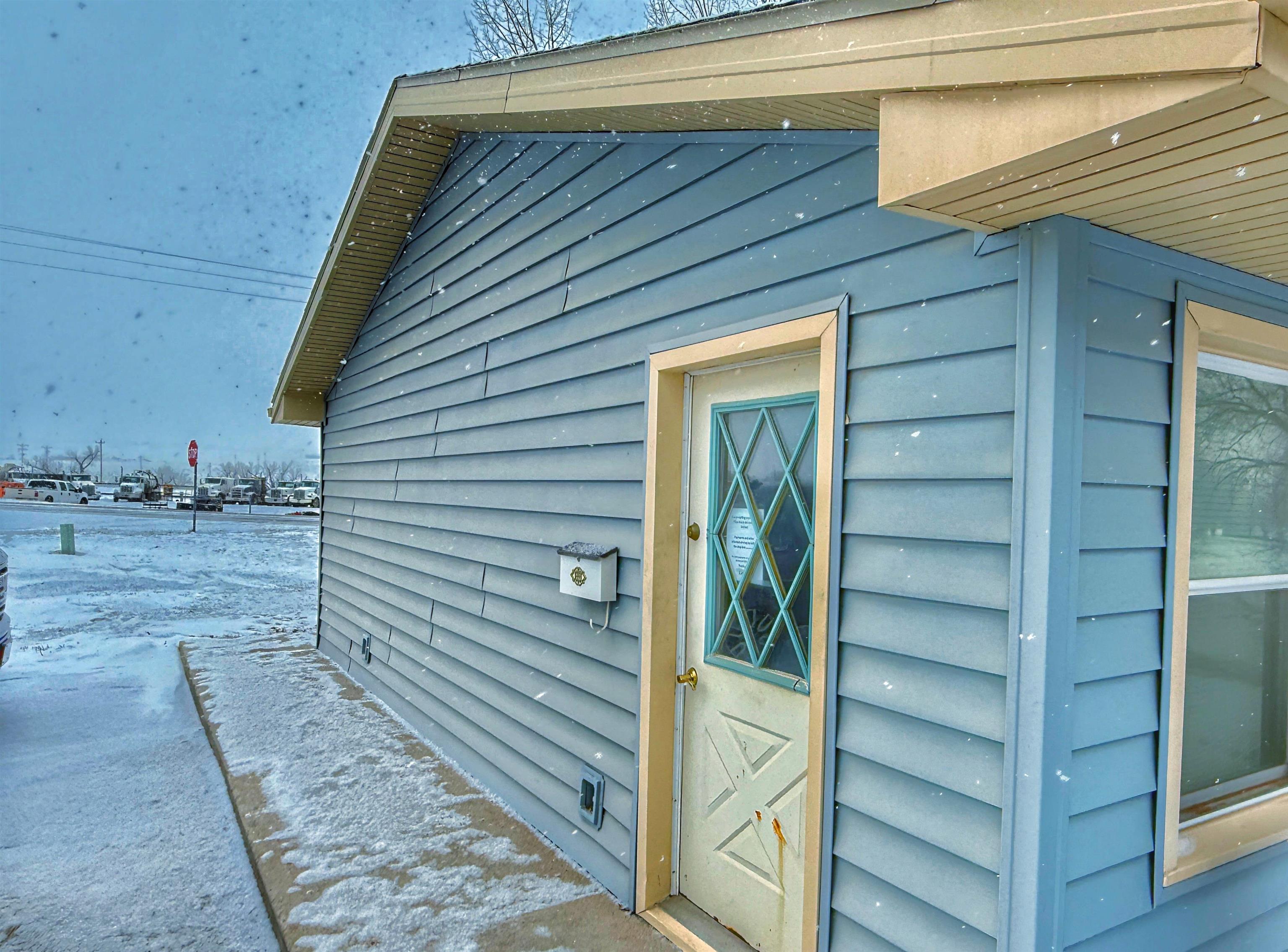 304 Riley Avenue Property Photo 3