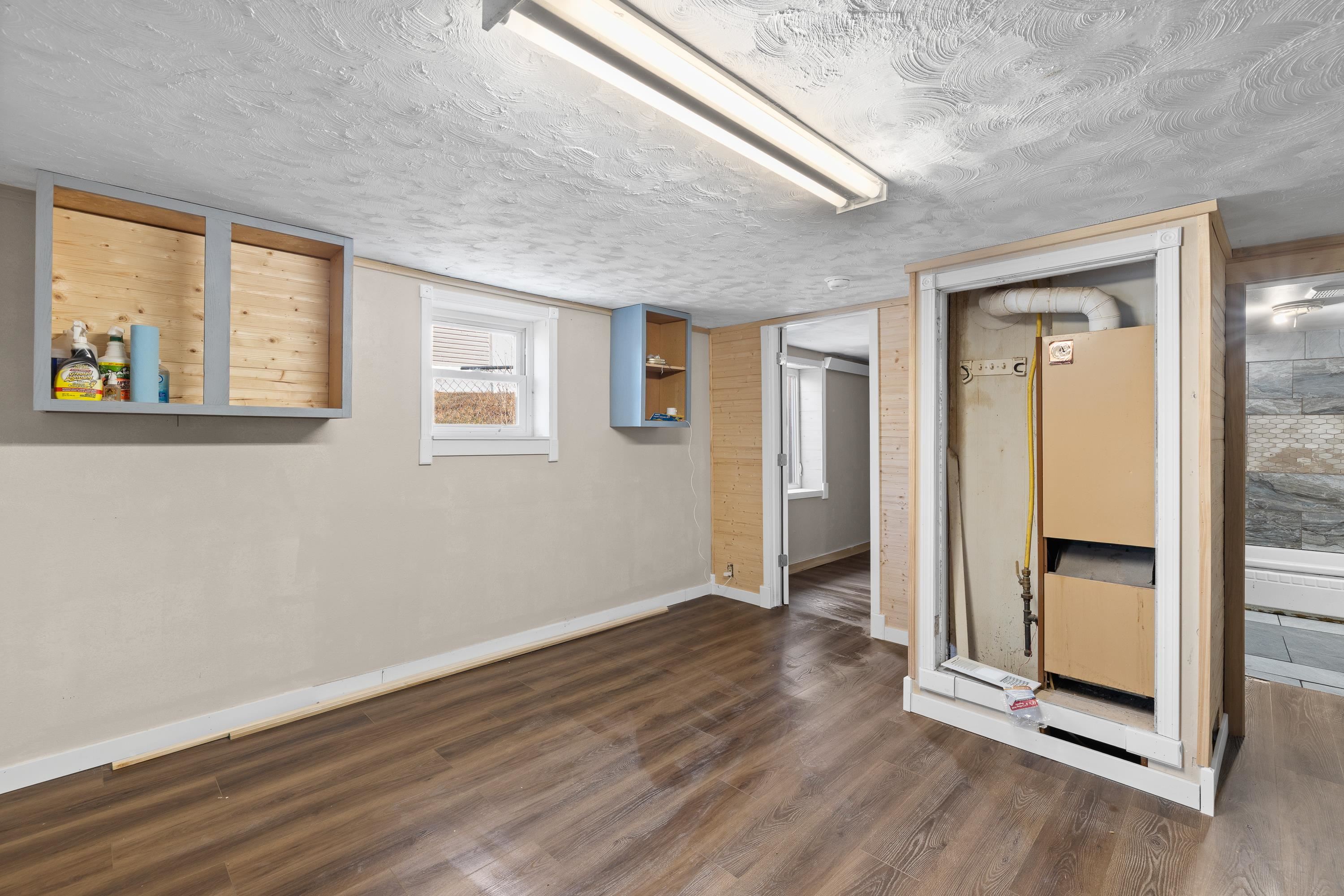 121 E College Avenue Property Photo 6