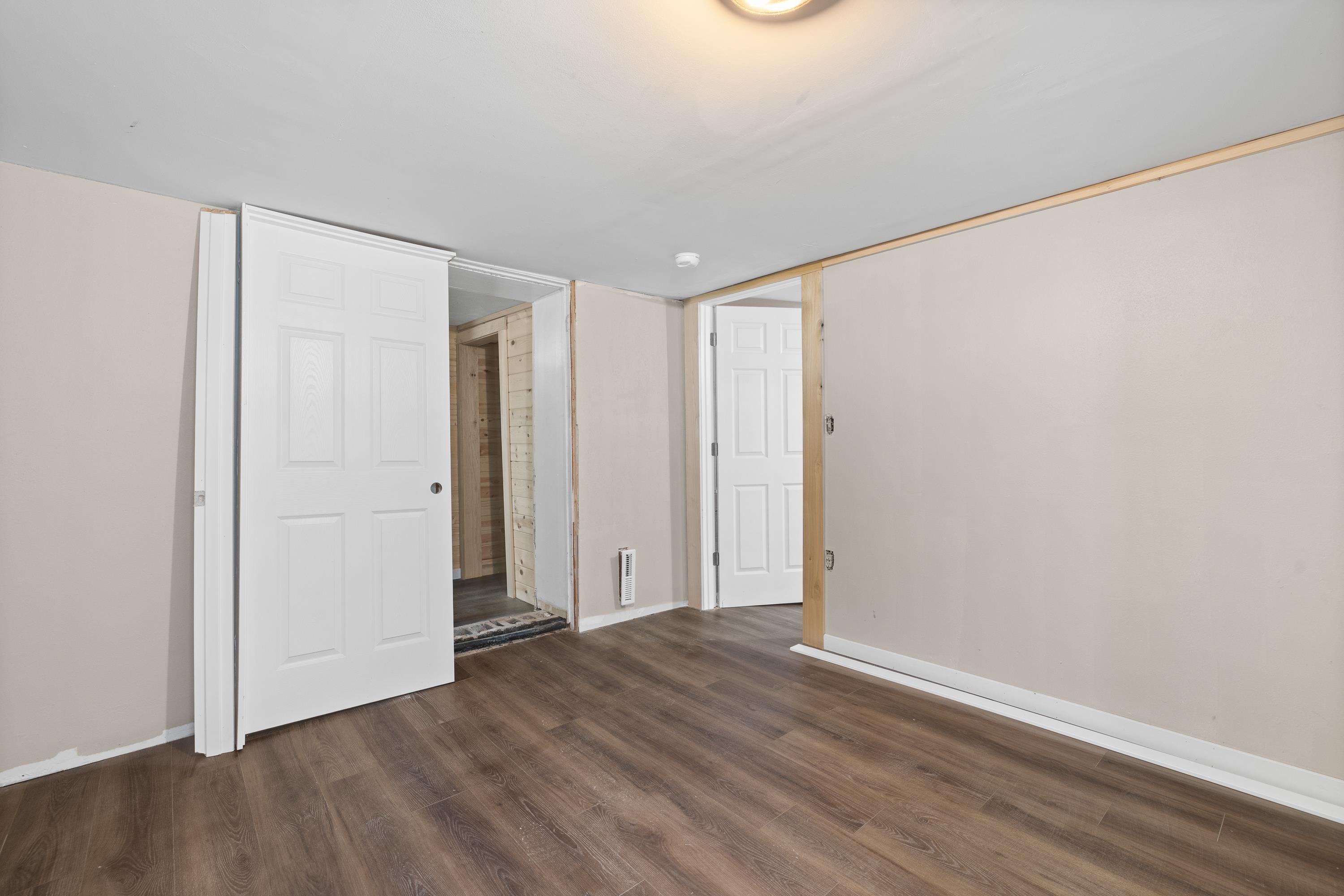 121 E College Avenue Property Photo 12