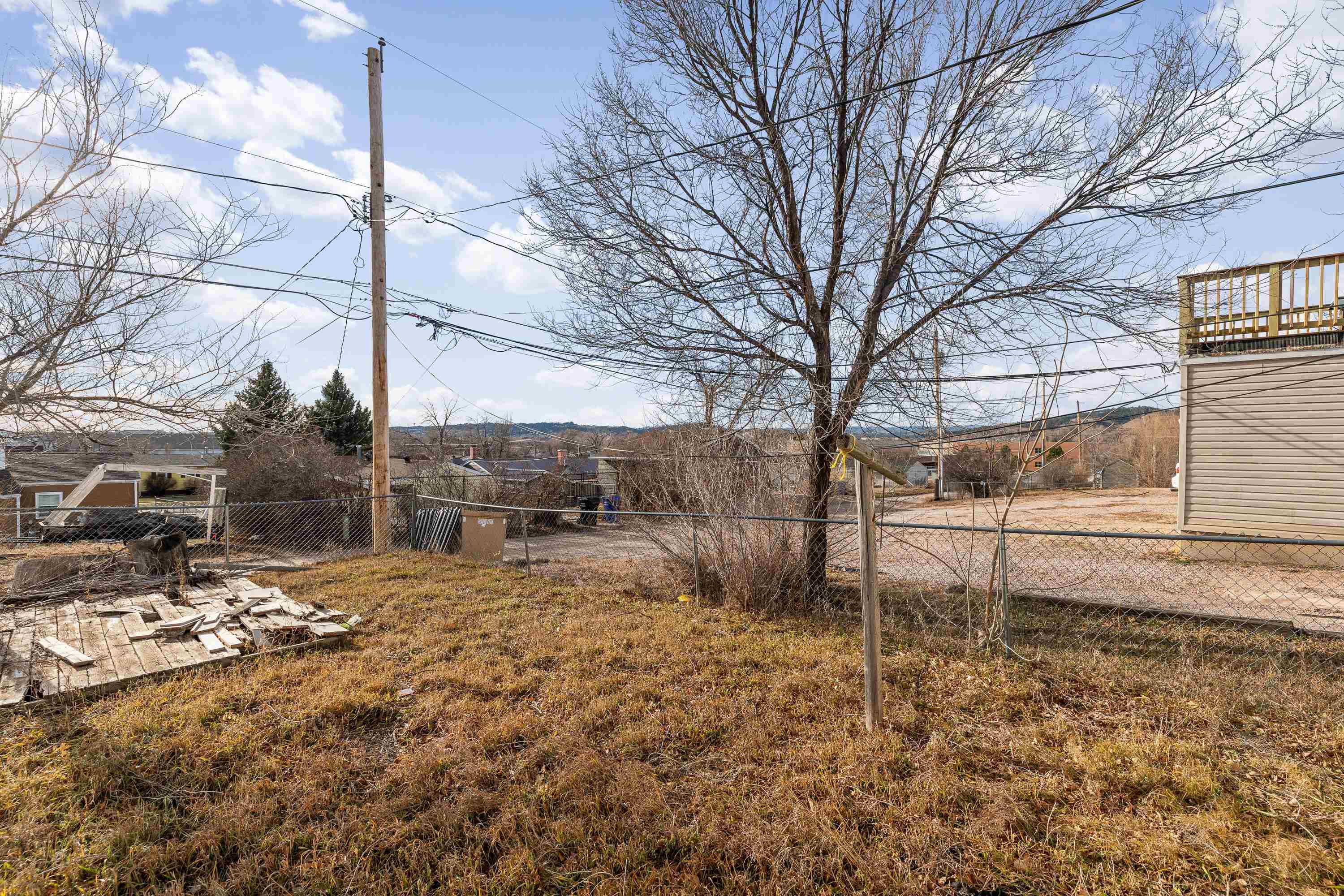 121 E College Avenue Property Photo 20