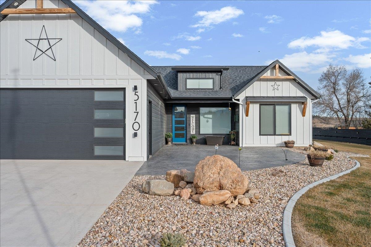 5170 Airport Road Property Photo 2