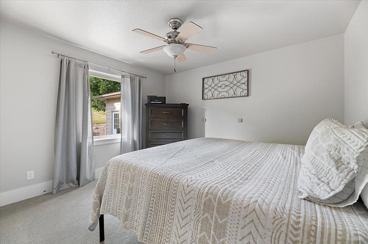 1920 Remuda Lane Property Photo 24