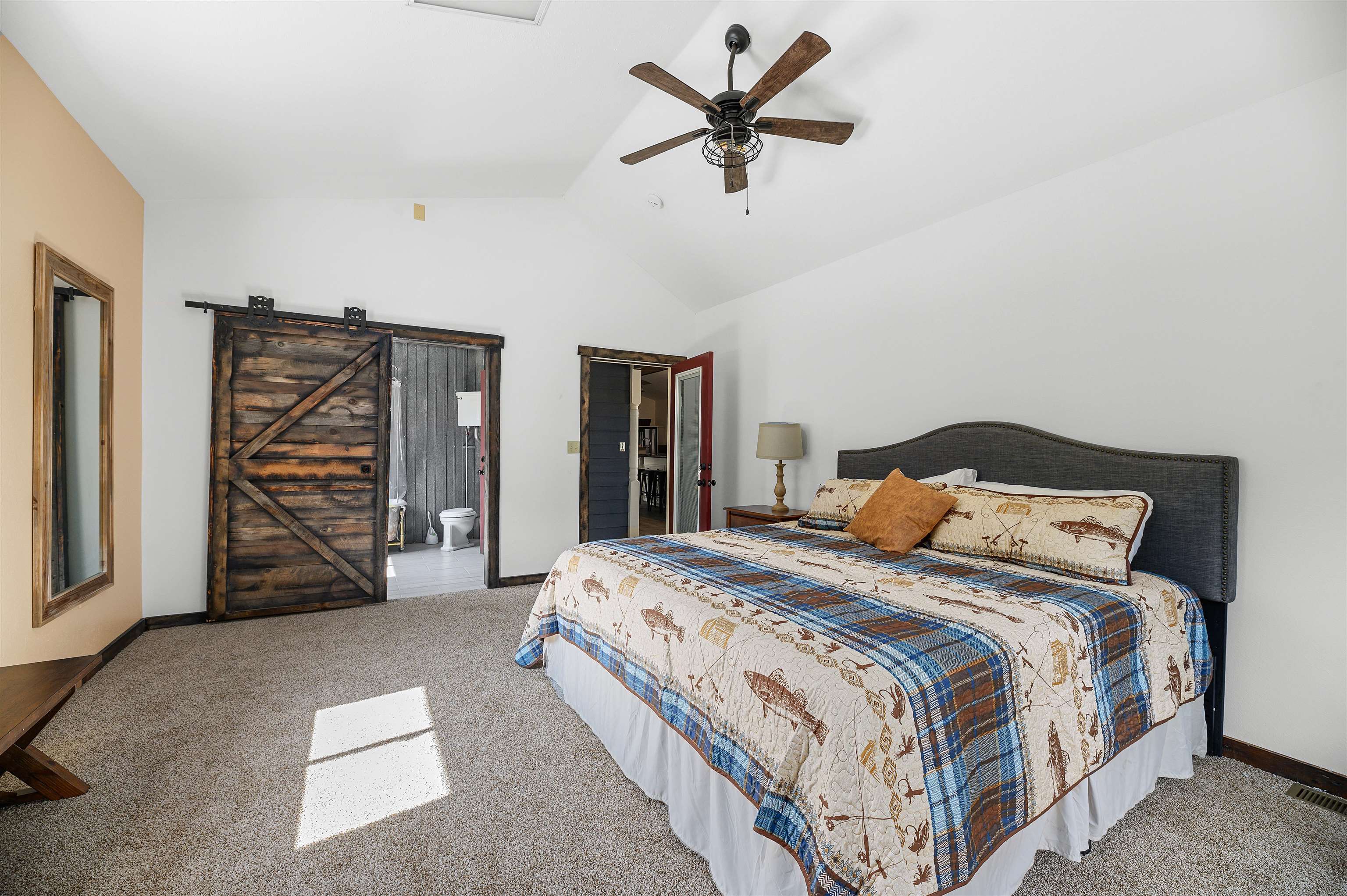 11386 Highway 14a Property Photo 6