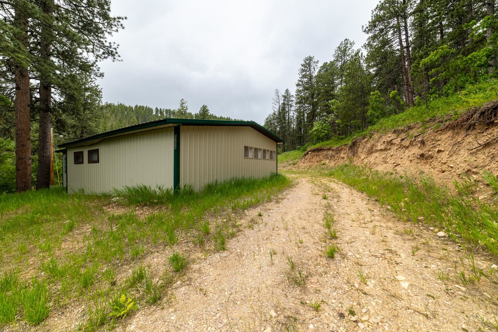 20575 Whitewood Creek Road Property Photo 3