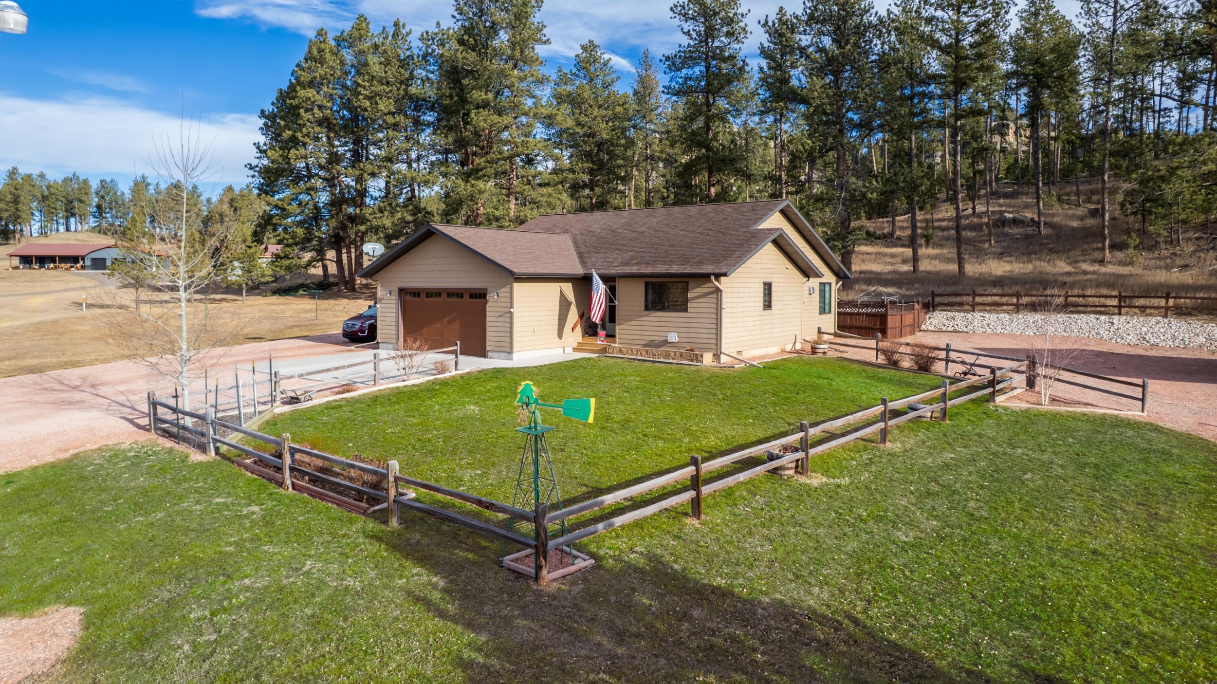 26020 Golden Willow Parkway Property Photo 2