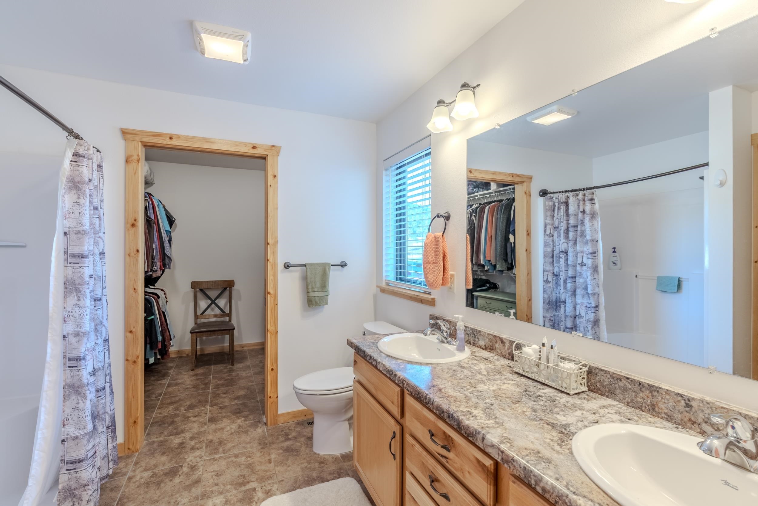 26020 Golden Willow Parkway Property Photo 17
