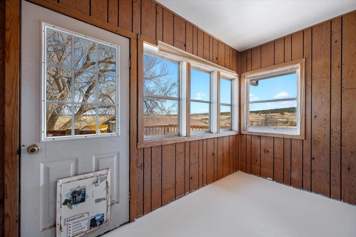 10484 W Highway 14 Property Photo 2