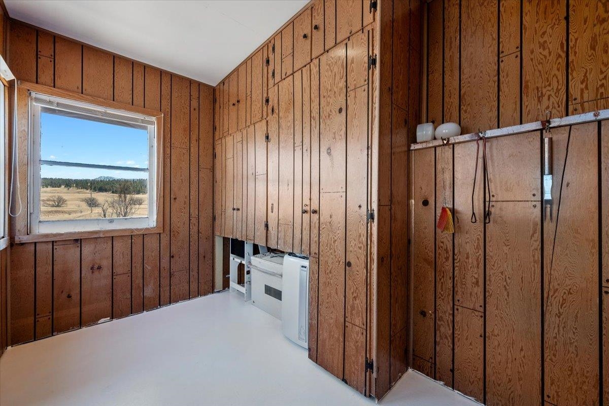 10484 W Highway 14 Property Photo 3
