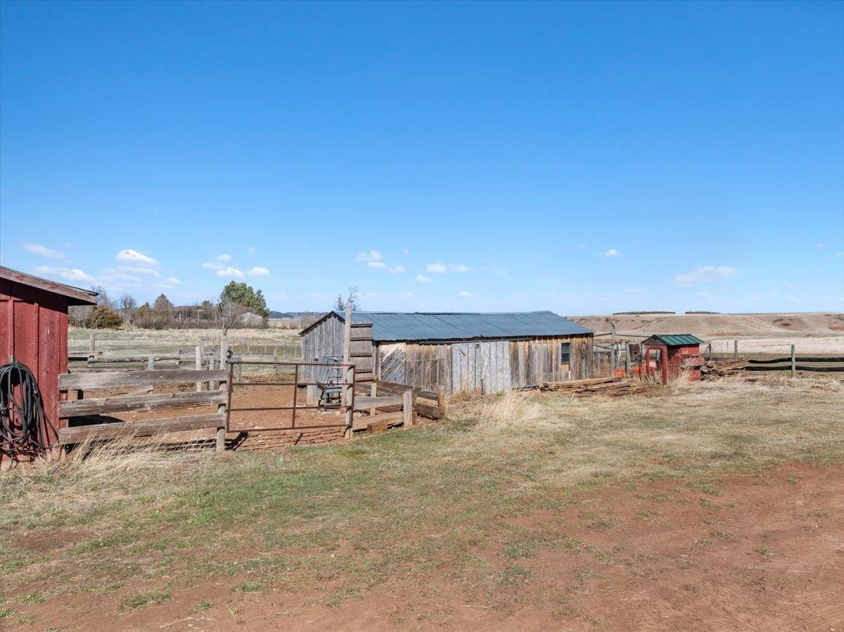 10484 W Highway 14 Property Photo 29