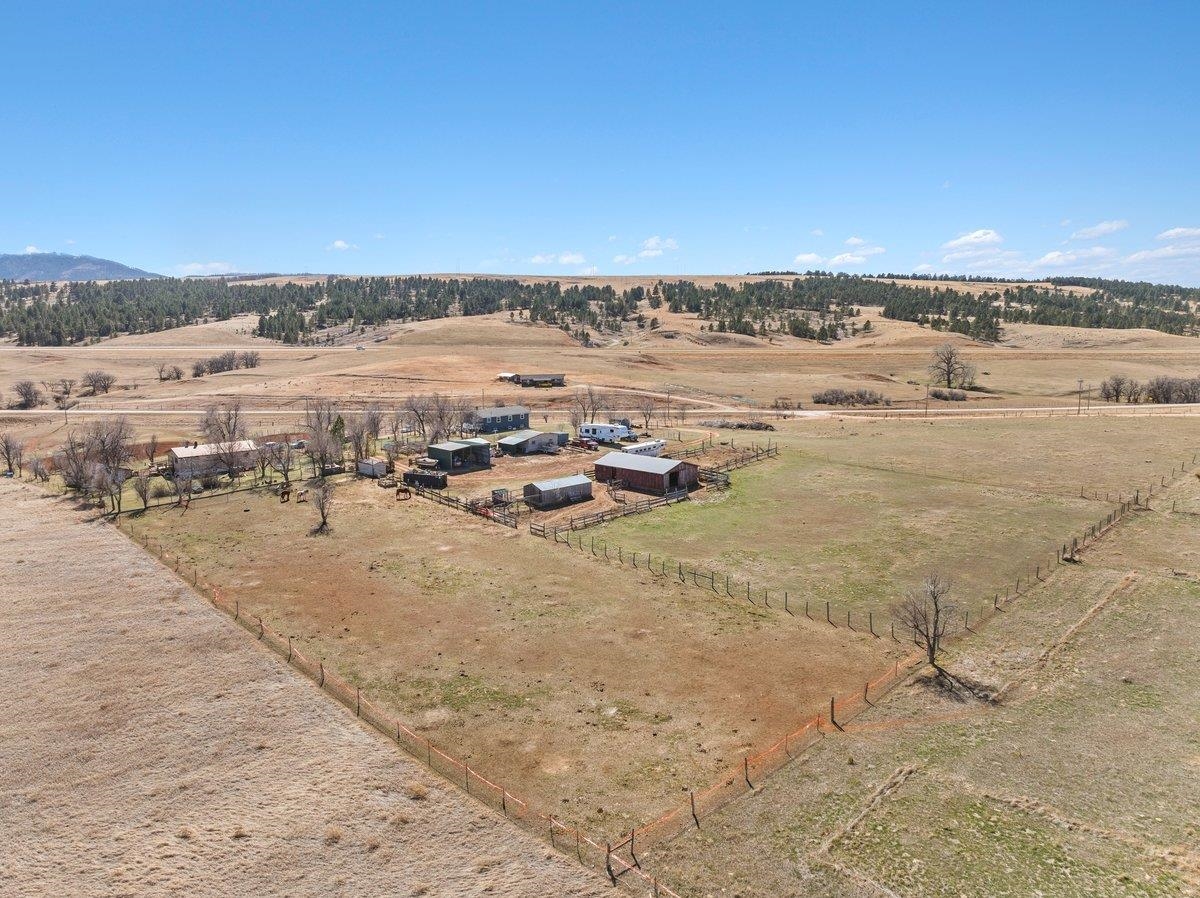 10484 W Highway 14 Property Photo 33