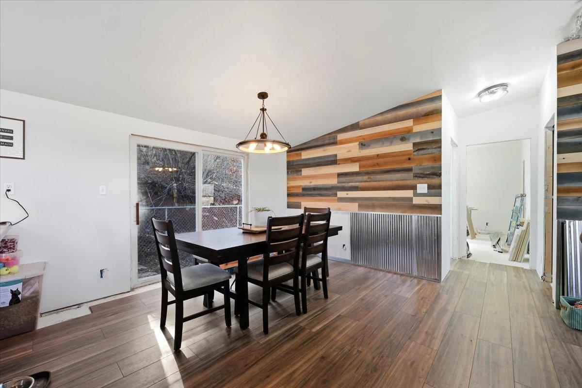 12041 Crook City Road Property Photo 5