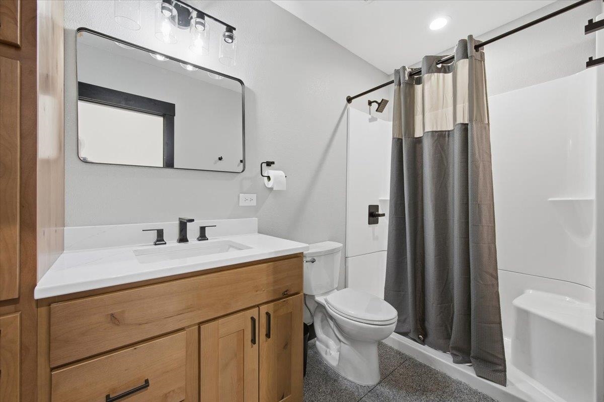 11279 Black Forest Road Property Photo 9